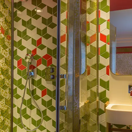 Idol Hotel 4*